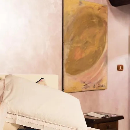 Le Stanze Di Mimi לינה וארוחת בוקר נאפולי