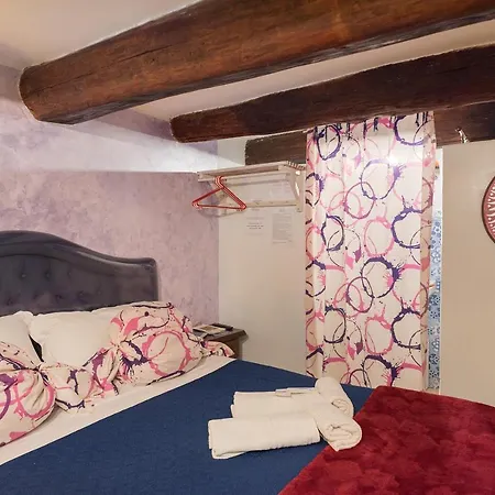 לינה וארוחת בוקר Le Stanze Di Mimi 4*