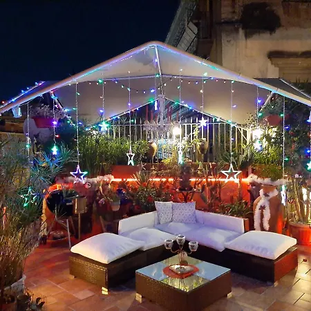 לינה וארוחת בוקר Le Stanze Di Mimi נאפולי